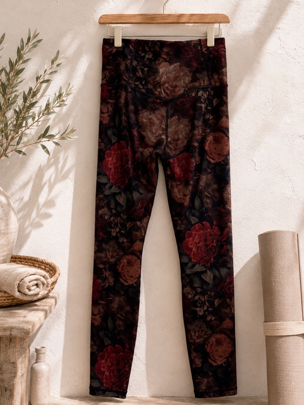 ✨ Athleta Elation Printed Tight Dark Floral High Rise Leggings Size S ✨